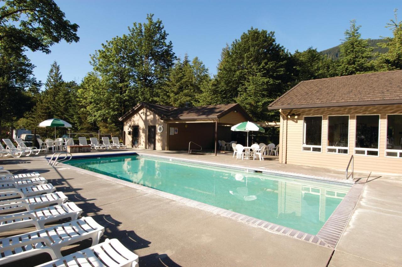 Whispering Woods Resort Welches Exterior photo