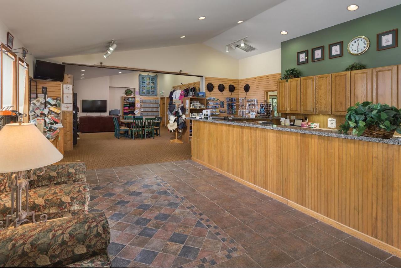 Whispering Woods Resort Welches Exterior photo