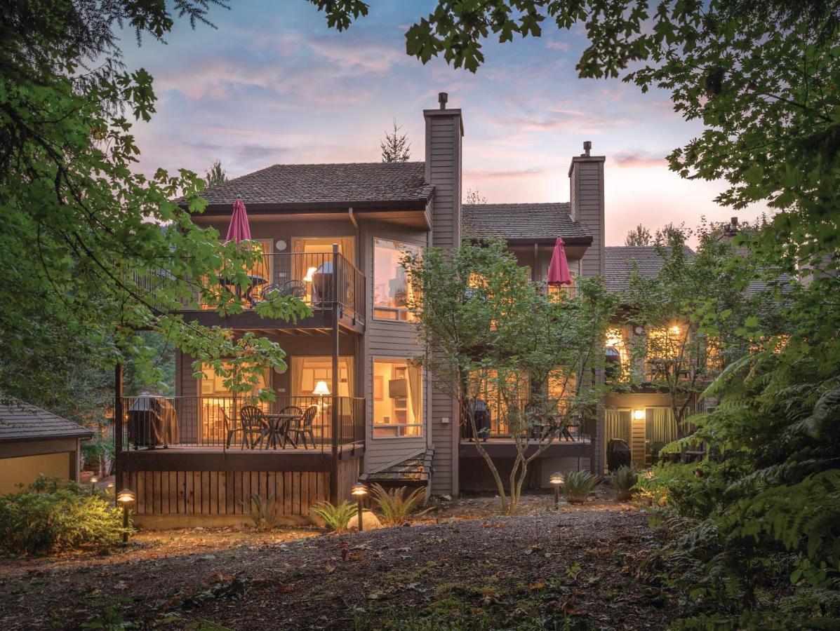 Whispering Woods Resort Welches Exterior photo