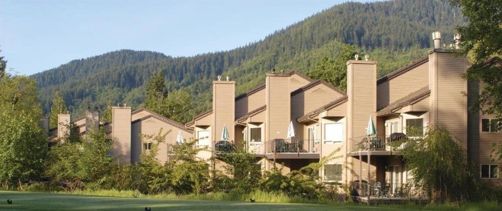 Whispering Woods Resort Welches Exterior photo