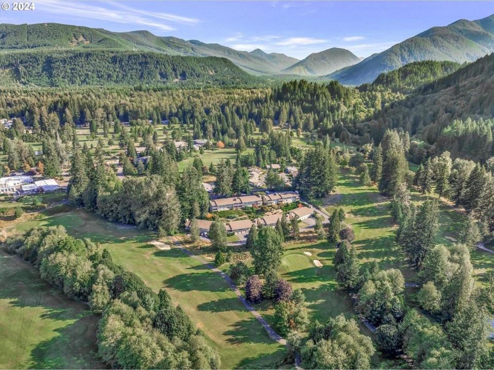 Whispering Woods Resort Welches Exterior photo