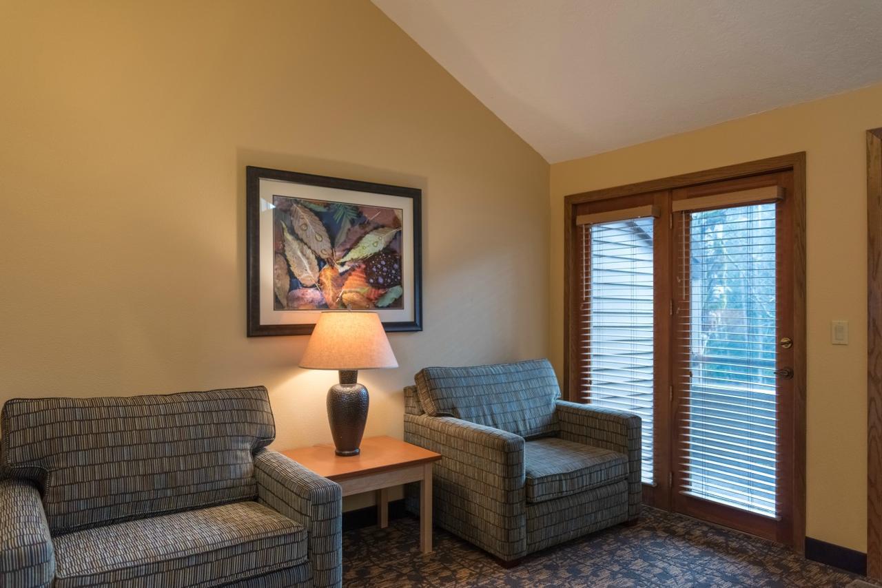 Whispering Woods Resort Welches Exterior photo