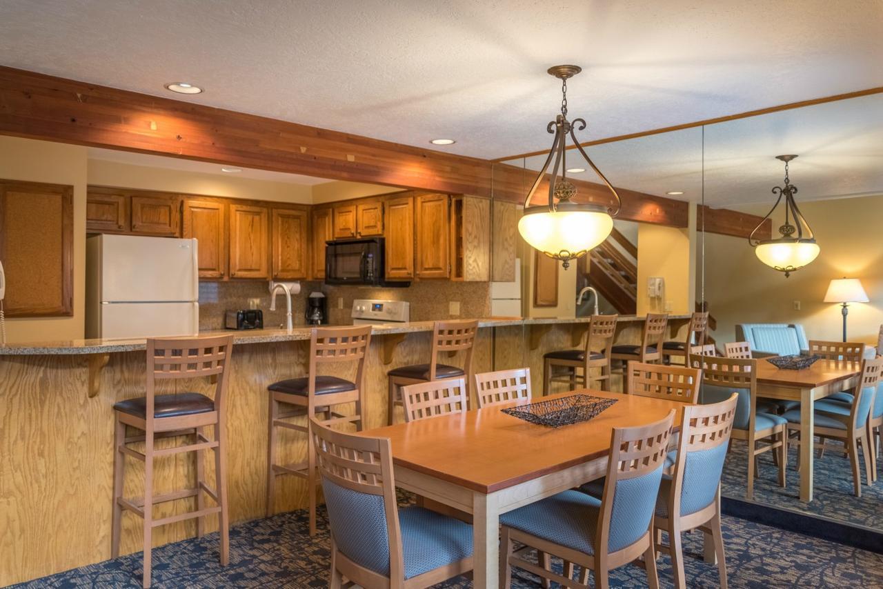 Whispering Woods Resort Welches Exterior photo